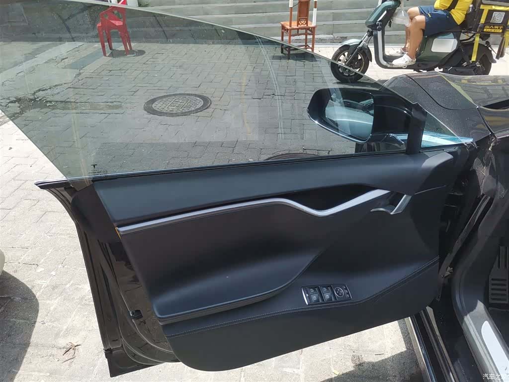 Tesla Model S, 2019 17
