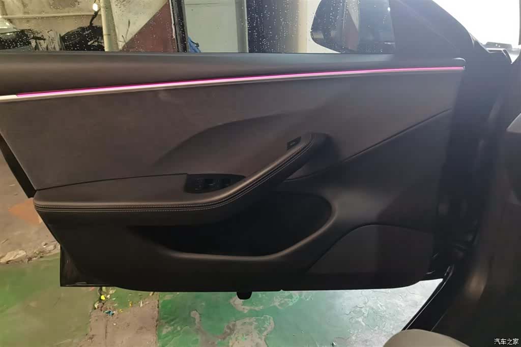 Tesla Model 3, 2024 7