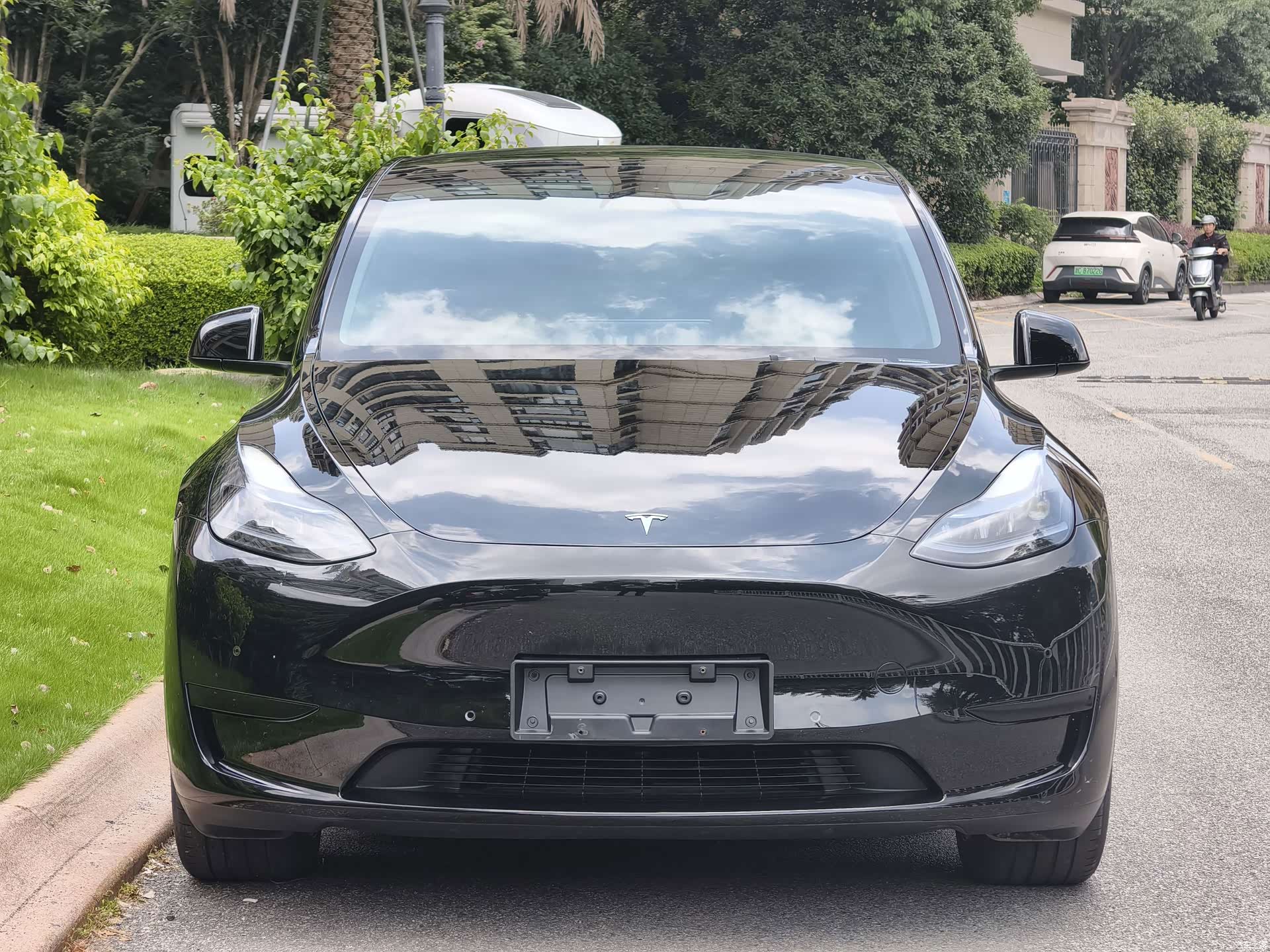 Tesla Model Y, 2023 2