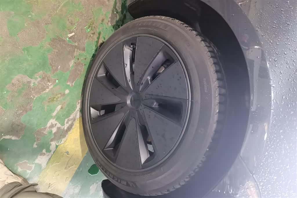 Tesla Model 3, 2024 6