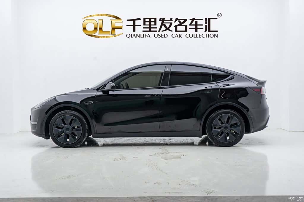 Tesla Model Y, 2024 7