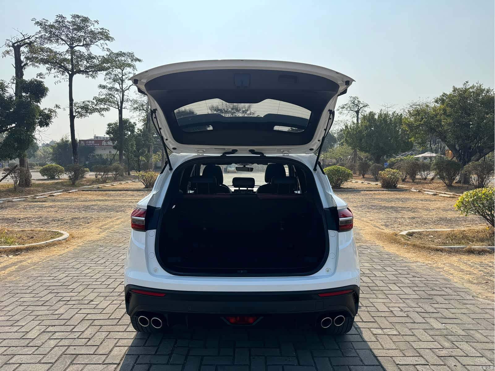 Geely Coolray, 2020 18