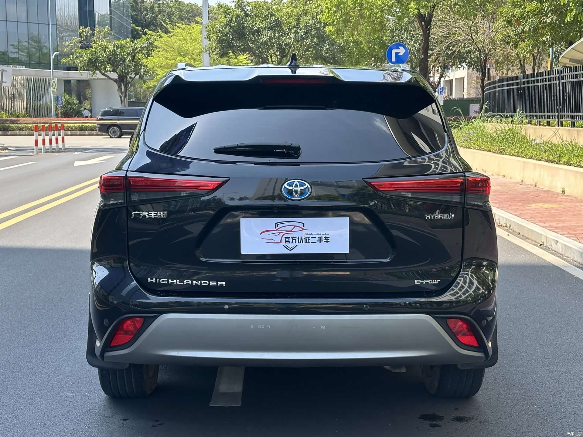 Toyota Highlander, 2023 все фото