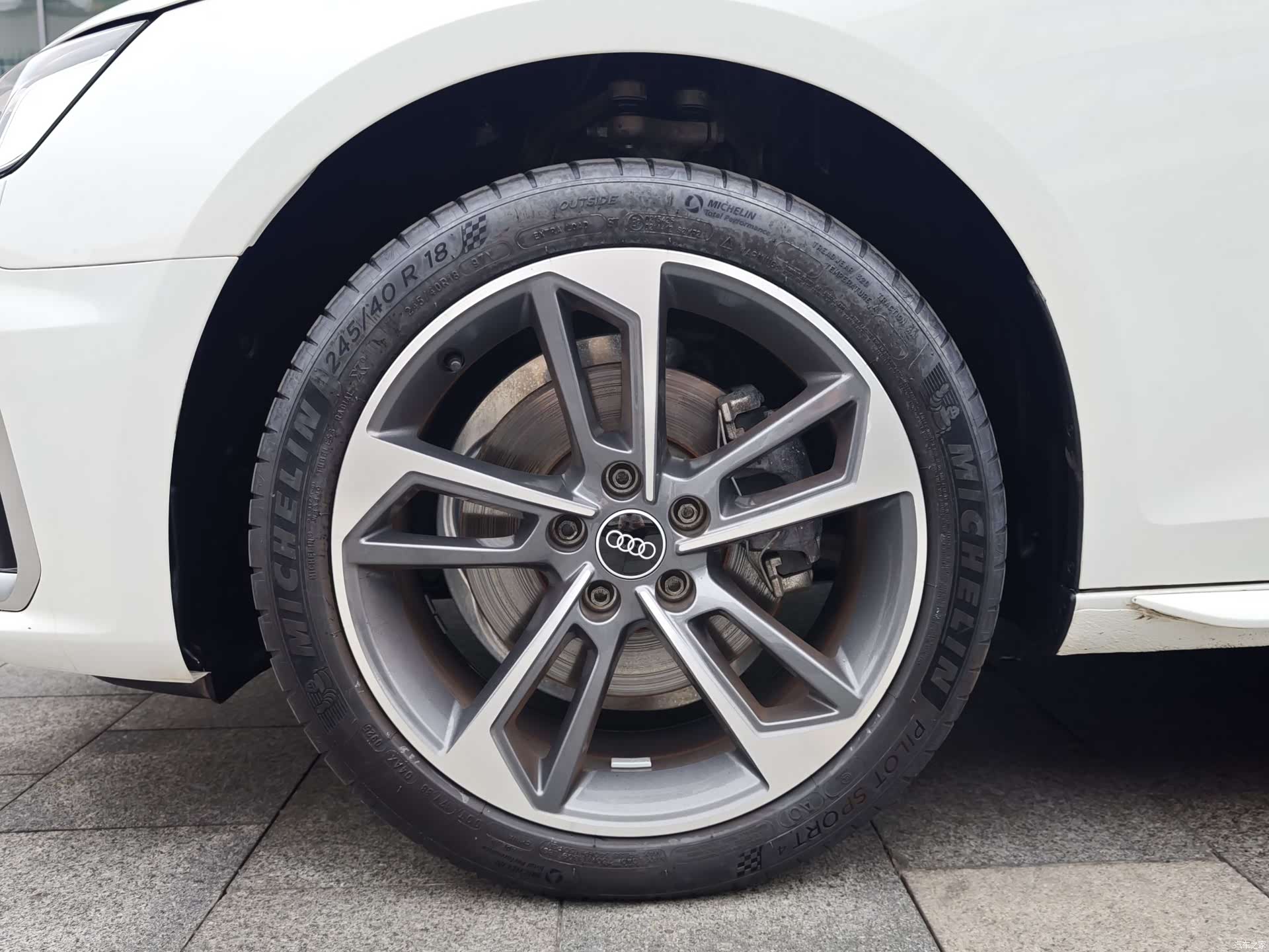 Audi A4L, 2025 4