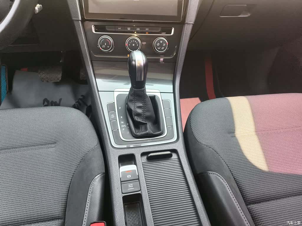 Volkswagen Golf, 2019 10