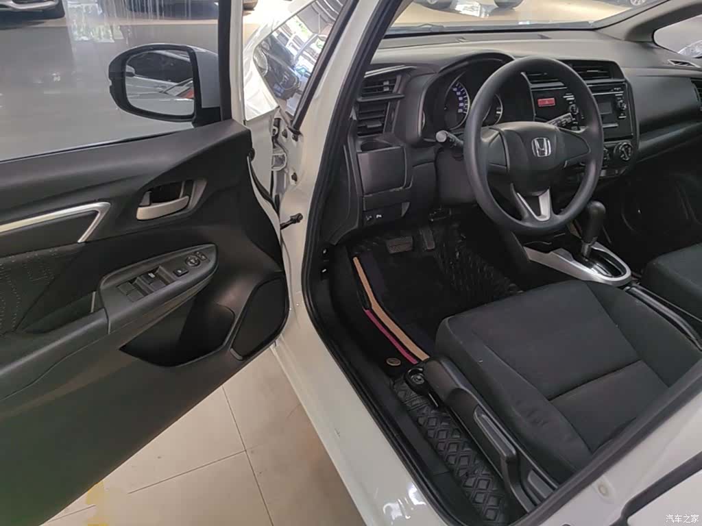 Honda Fit, 2017 16