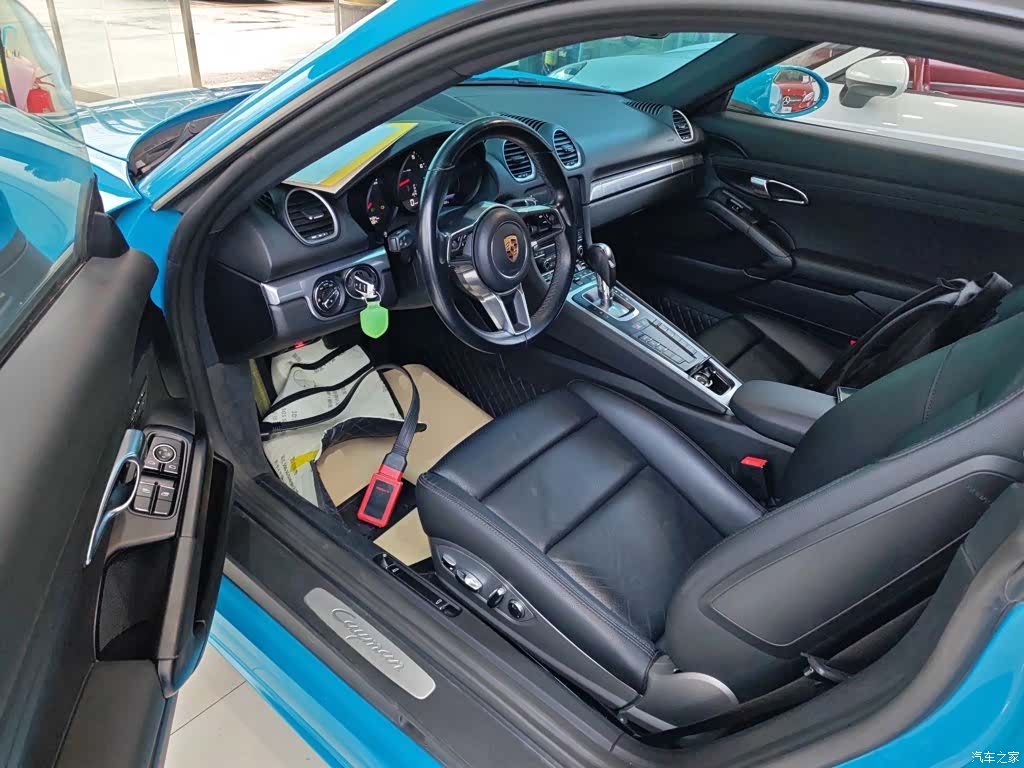 Porsche Cayman, 2018 12