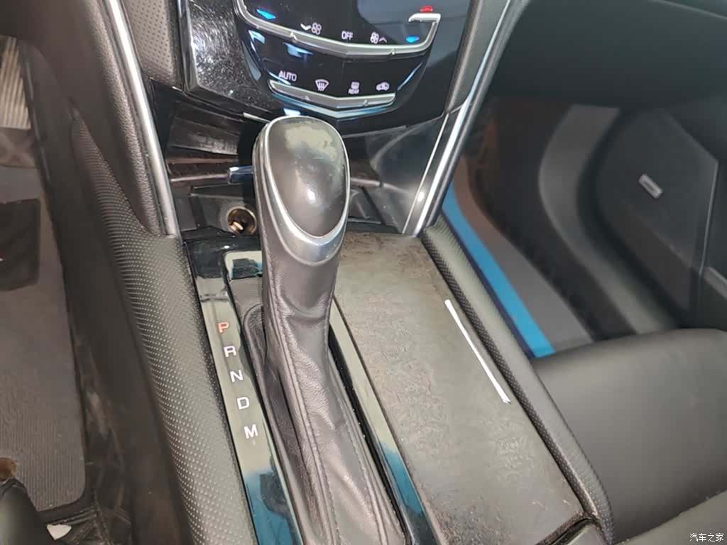 Cadillac XTS, 2019 14