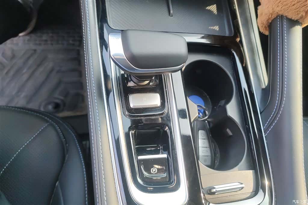 Geely Preface, 2026 16