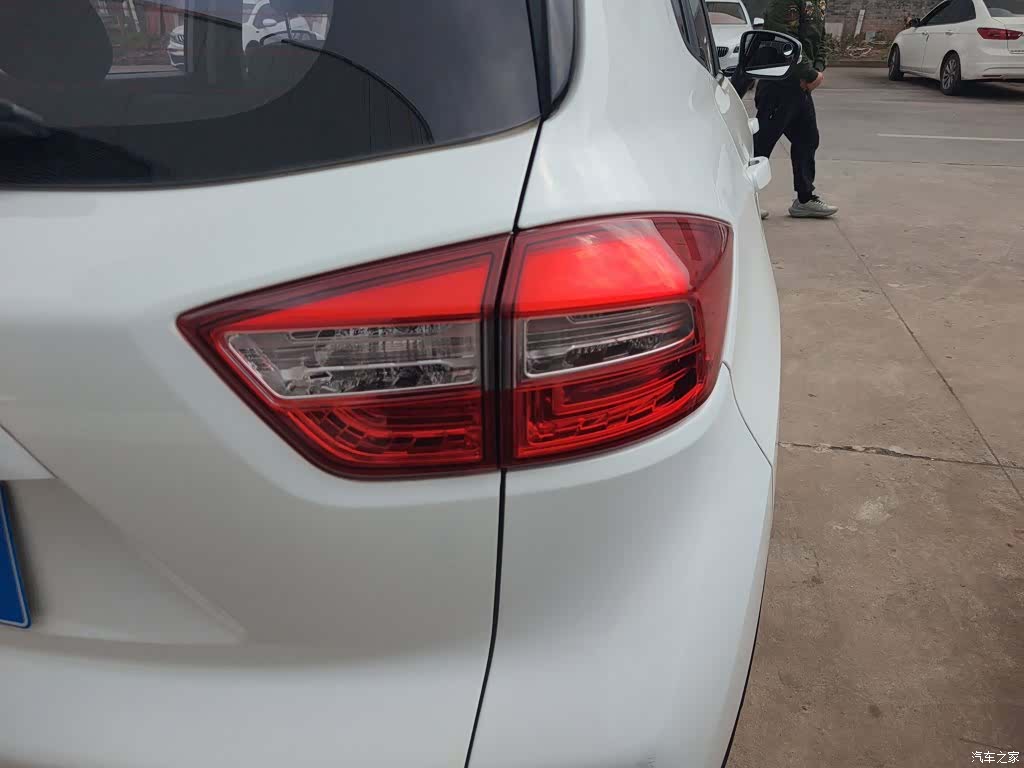 Changan CS15, 2016 24
