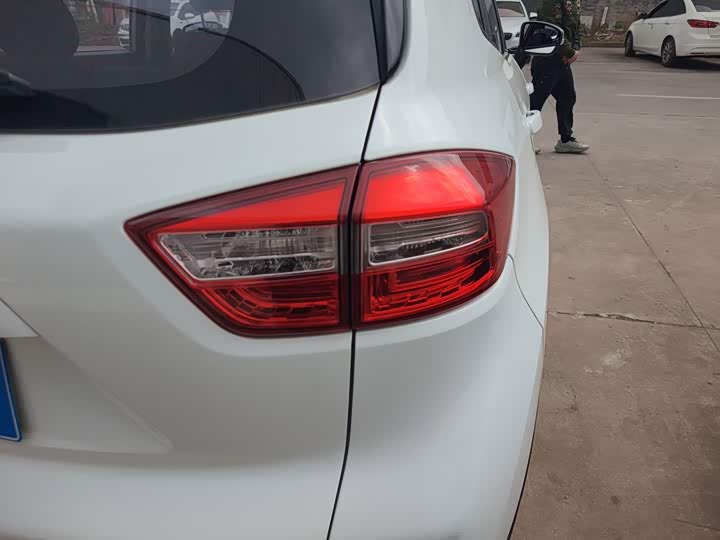 Changan CS15 2016 1.5L МКПП shi shang ban