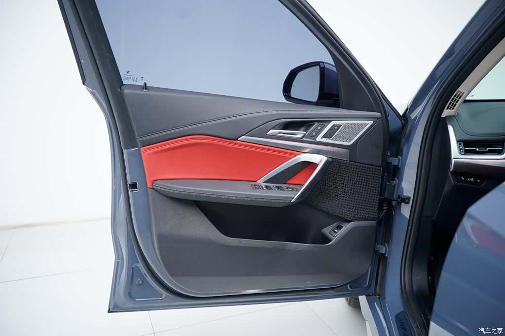 BMW X1, 2024 11