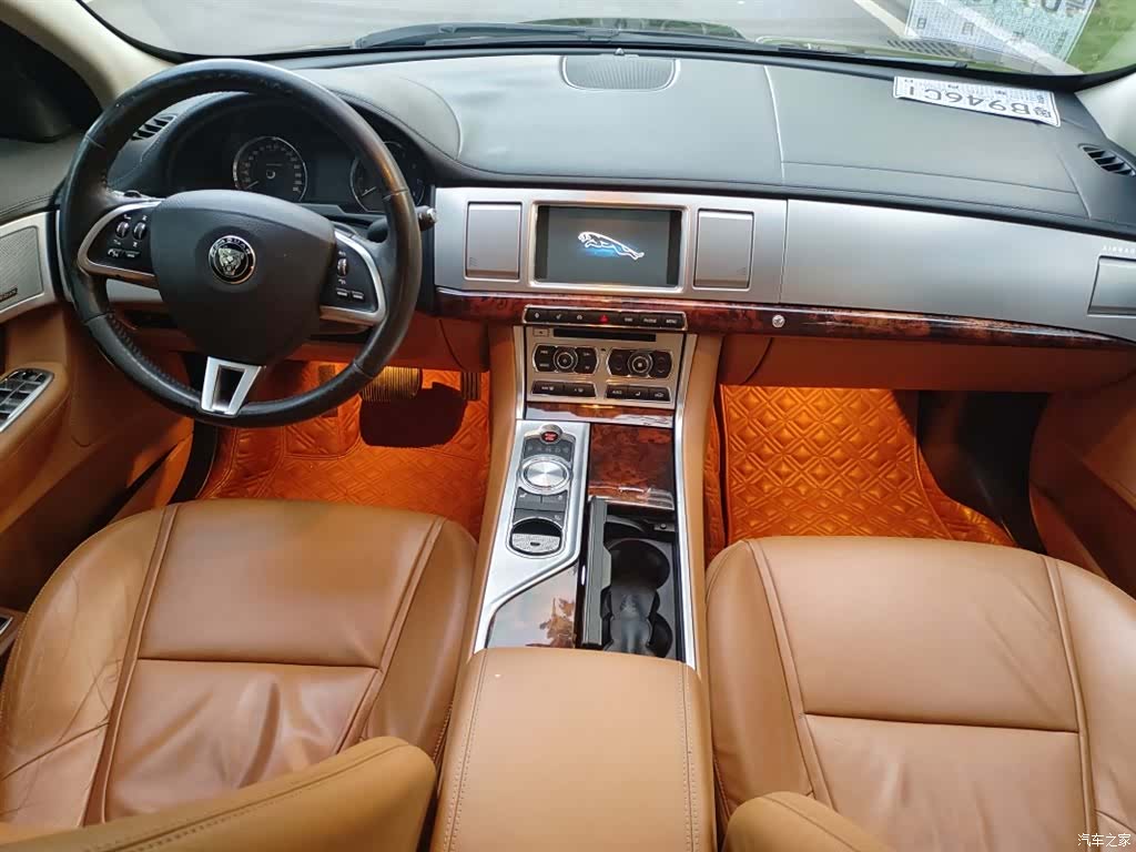 Jaguar XF, 2015 7
