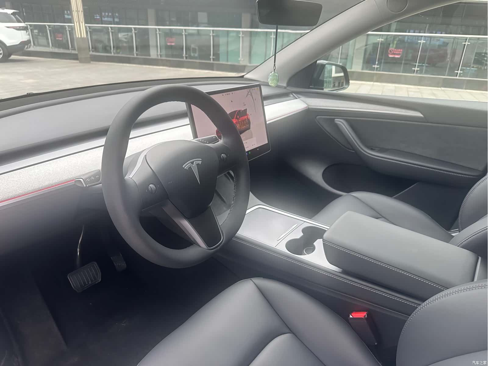 Tesla Model Y, 2024 10