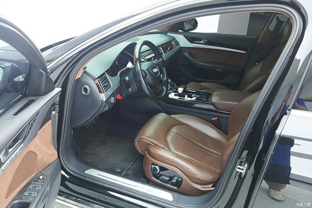 Audi A8L, 2017 9