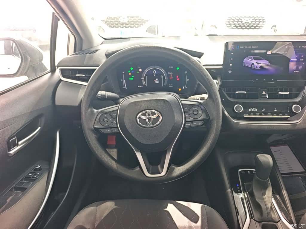Toyota Corolla, 2023 11