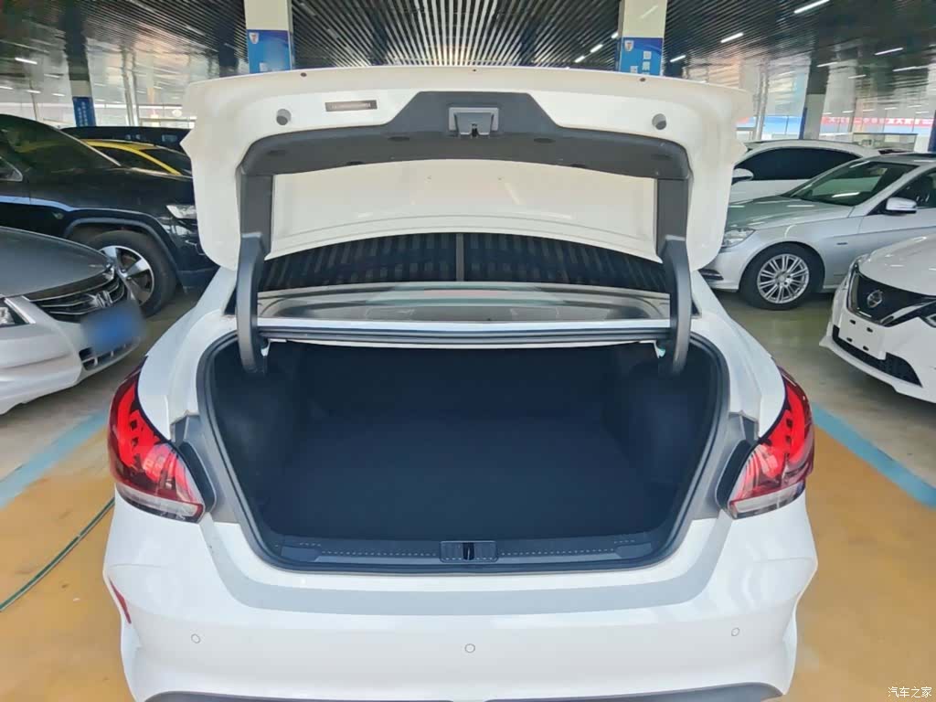 MG MG5, 2022 19
