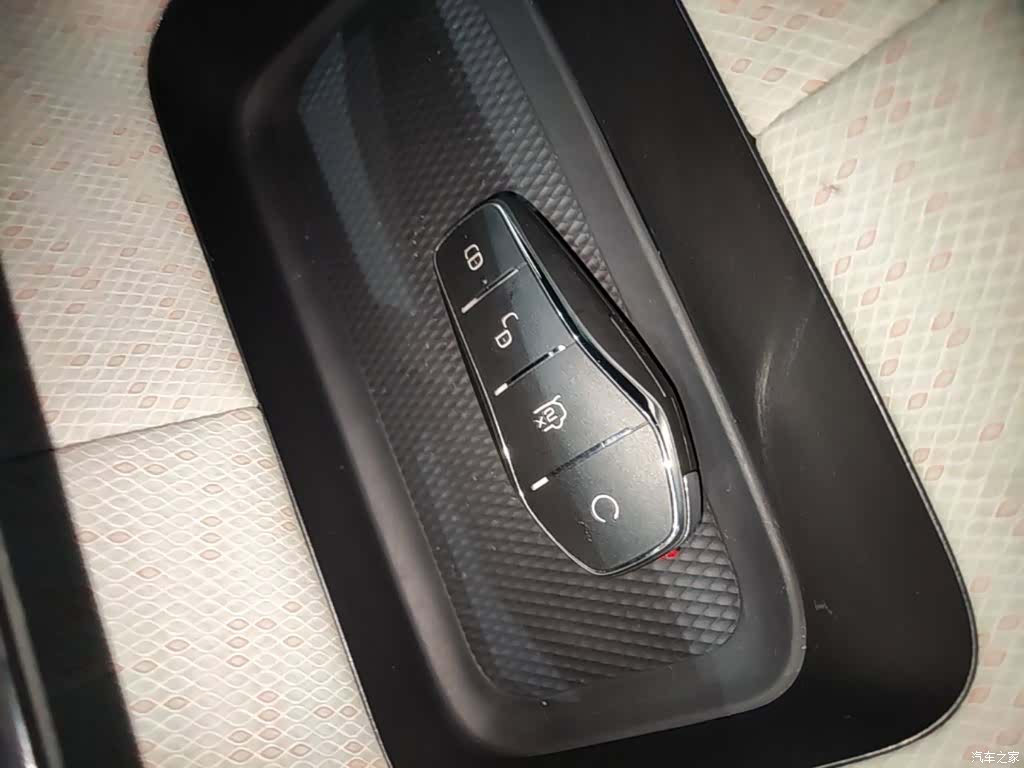 BYD Dolphin, 2022 9