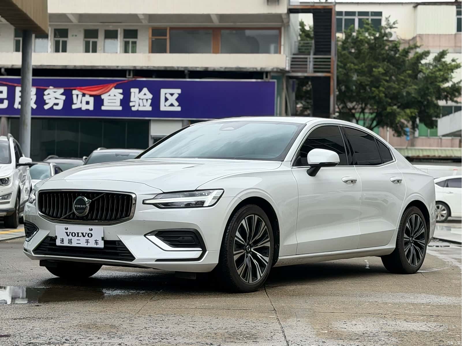 Volvo S60, 2025 1