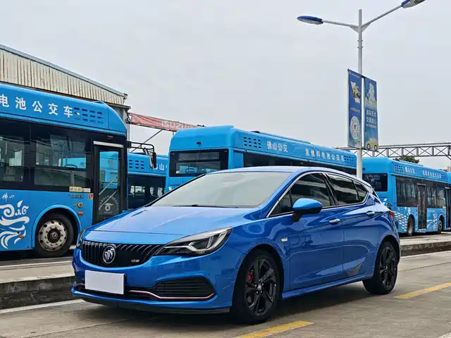 Buick Velar 2017 — купить из Китая под заказ