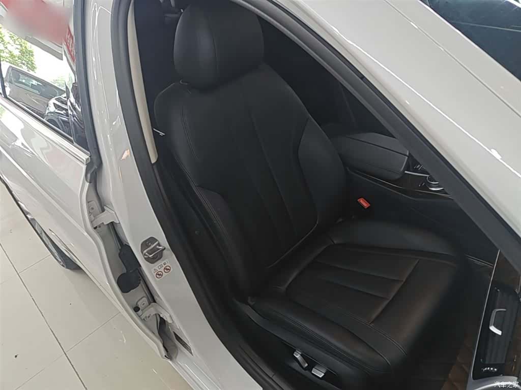 BMW 5 Series, 2018 25