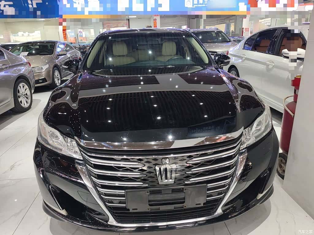Toyota Crown, 2017 3