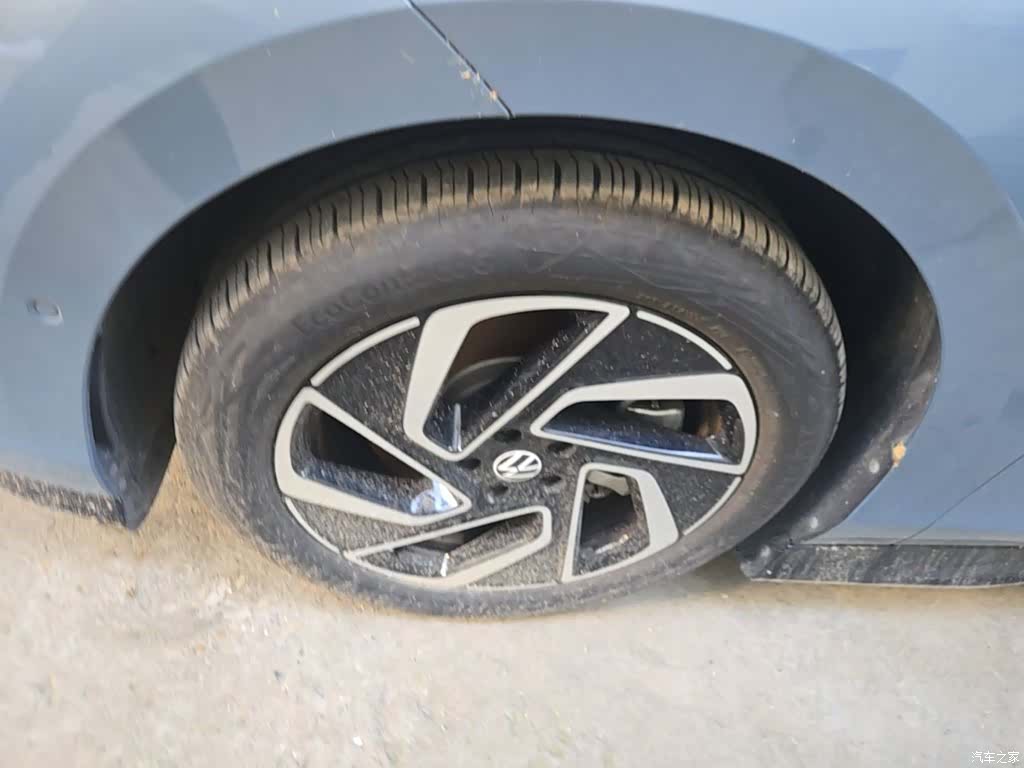 Volkswagen ID.7, 2025 23