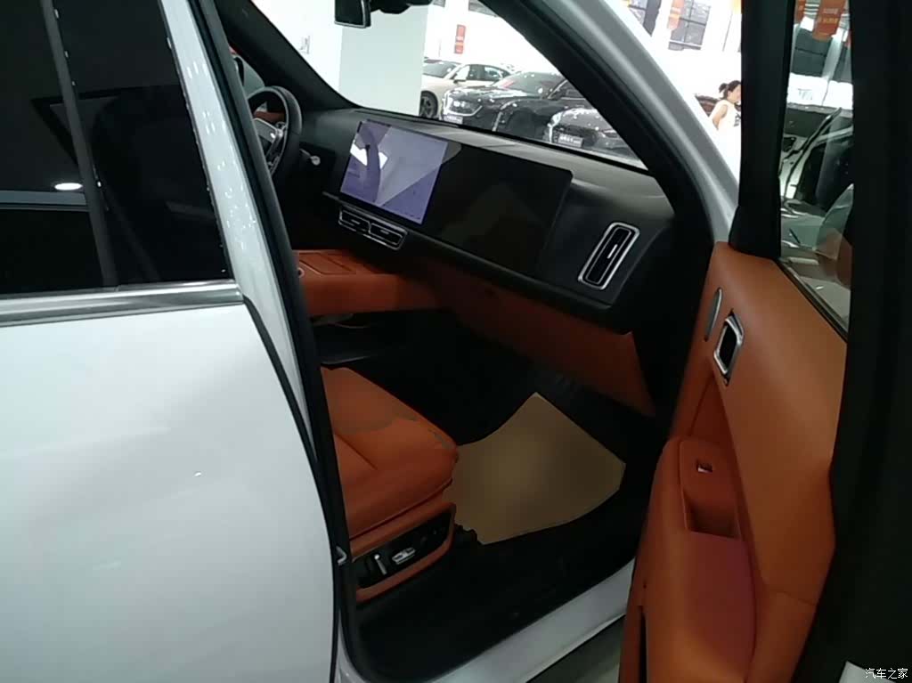 Li Auto L7, 2024 25
