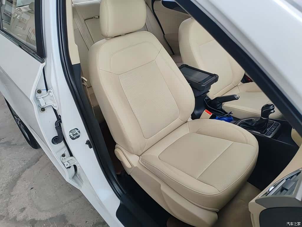 Changan Eado, 2016 25