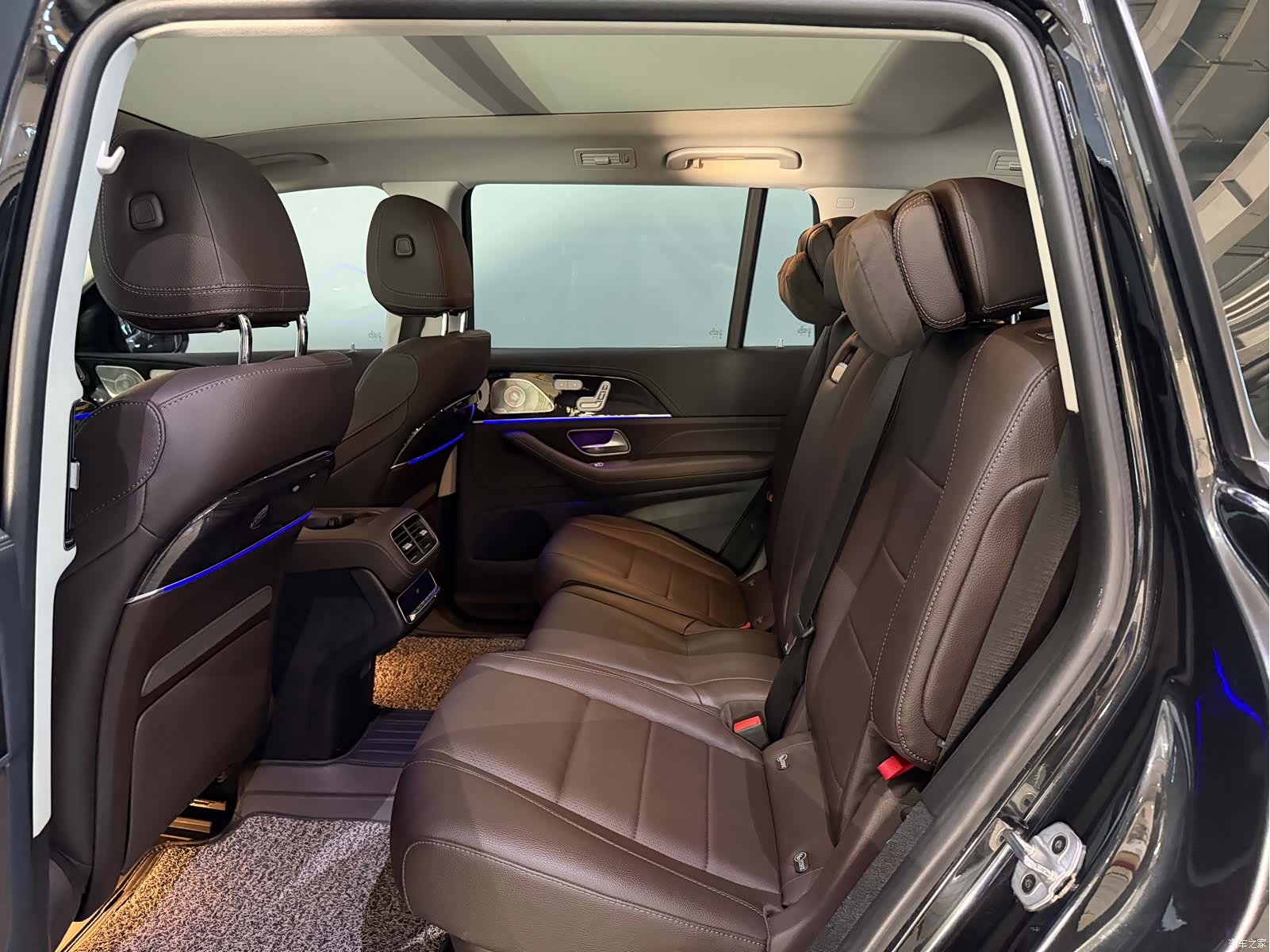 Mercedes-Benz GLS, 2023 12