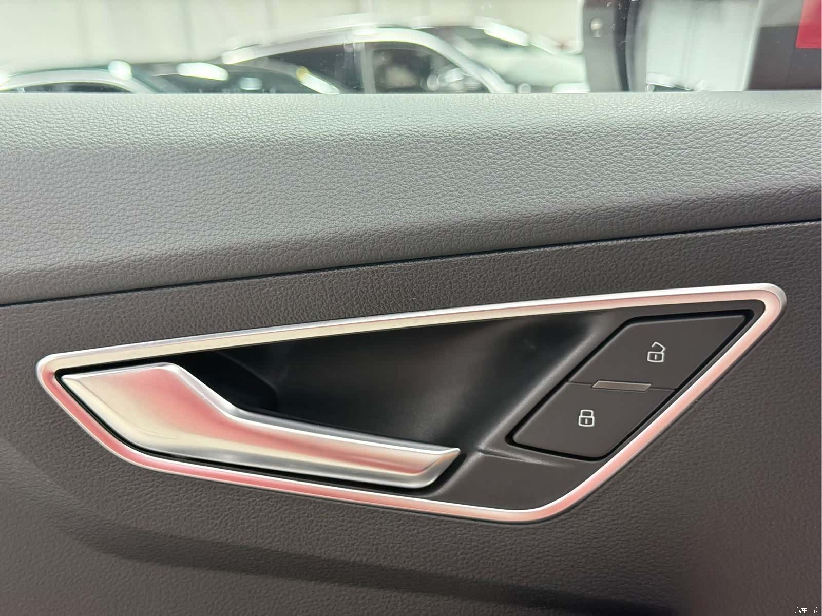 Audi Q2L, 2022 15