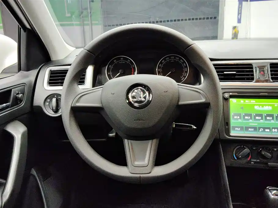 Skoda Xindong