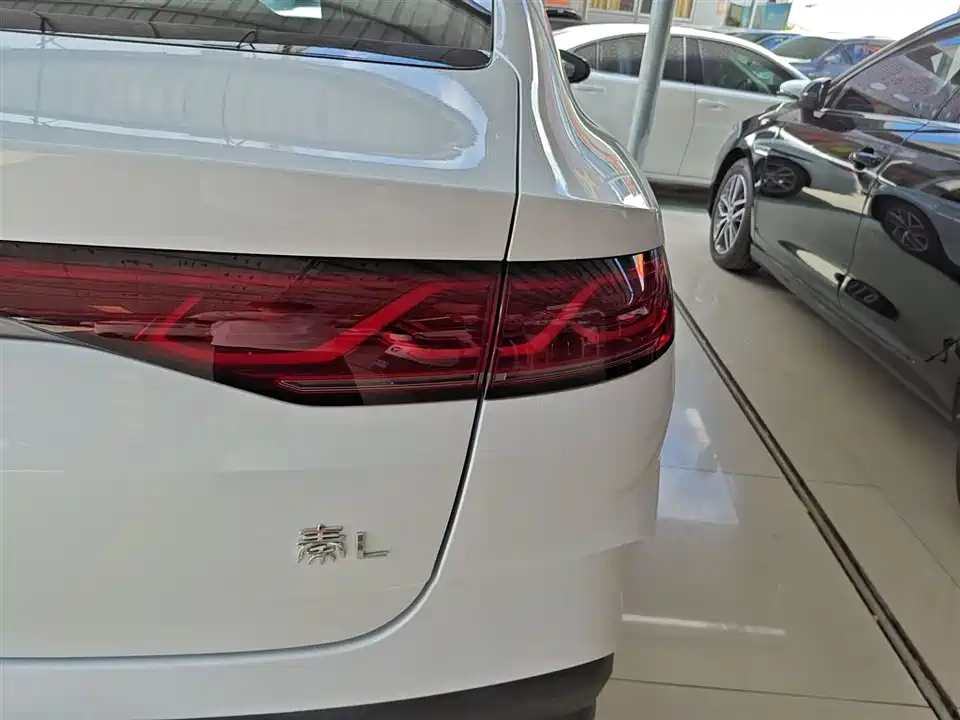 BYD Qin L