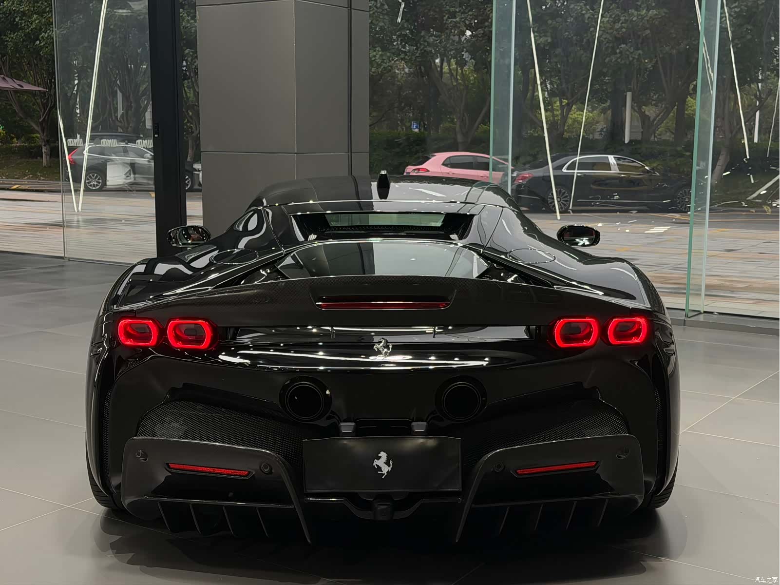 Ferrari SF90, 2024 4
