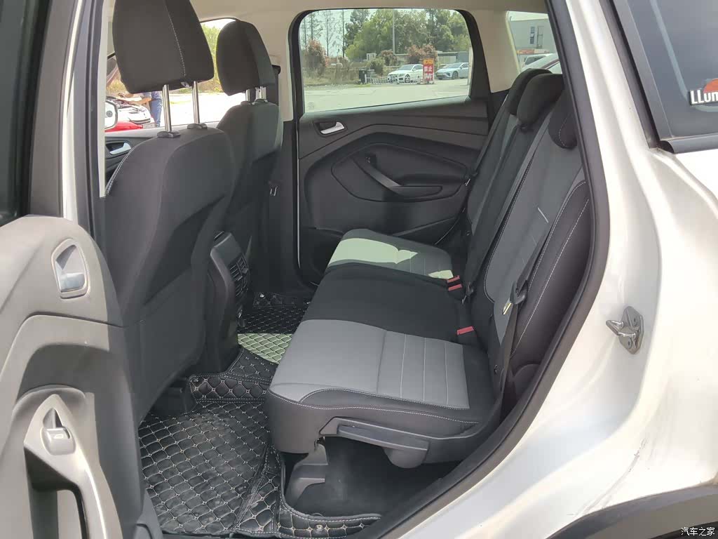 Ford Kuga, 2016 13