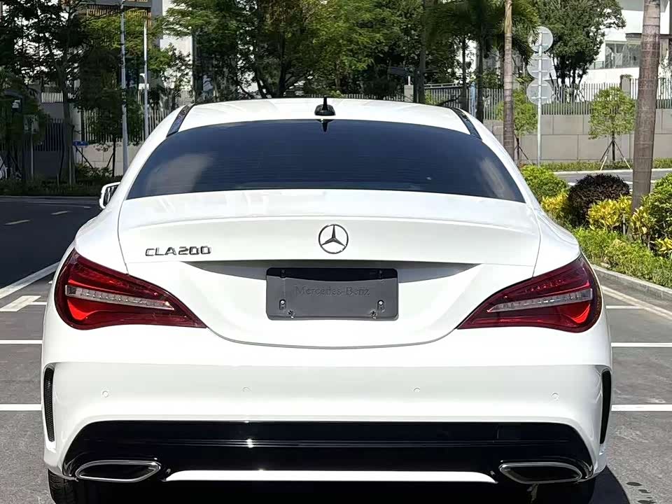 Mercedes-Benz CLA