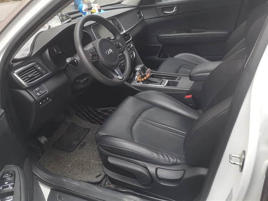 Kia K5 Kia K5