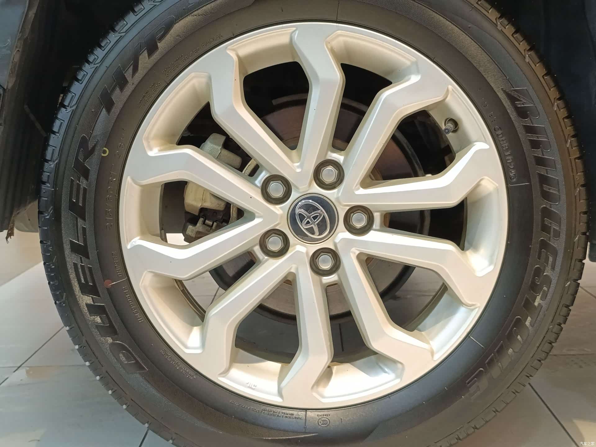 Toyota Frontlander, 2024 29