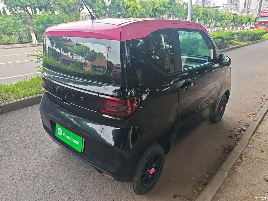 Wuling MINIEV, 2020 все фото