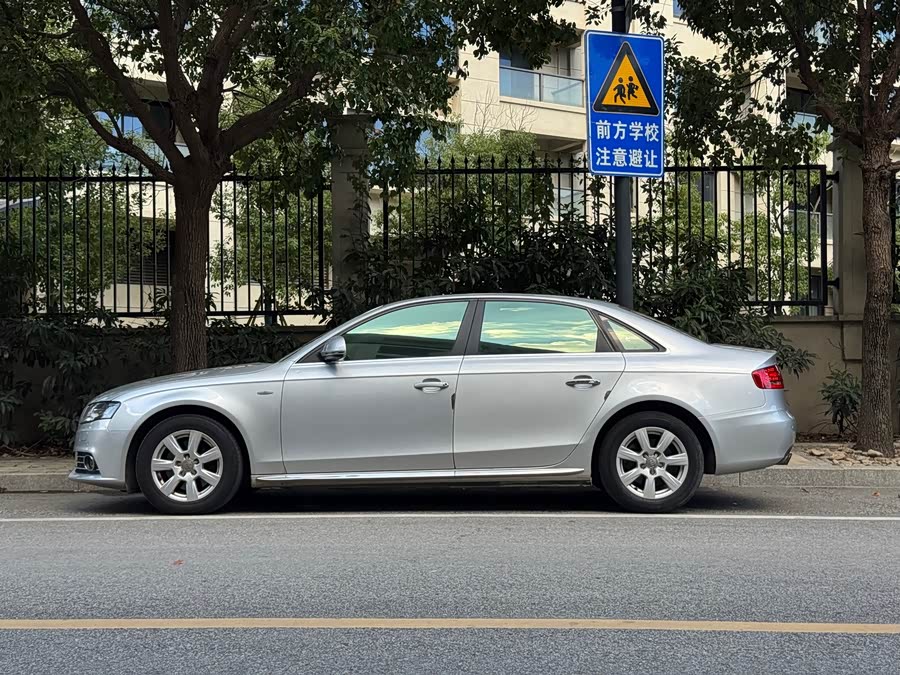 Audi A4L 2012, фото 10
