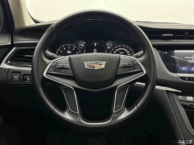 Cadillac XT5, 2017 11