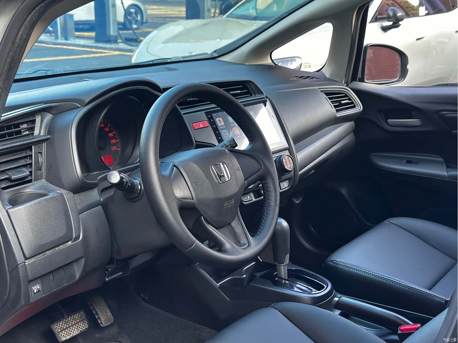 Honda Fit, 2016 25