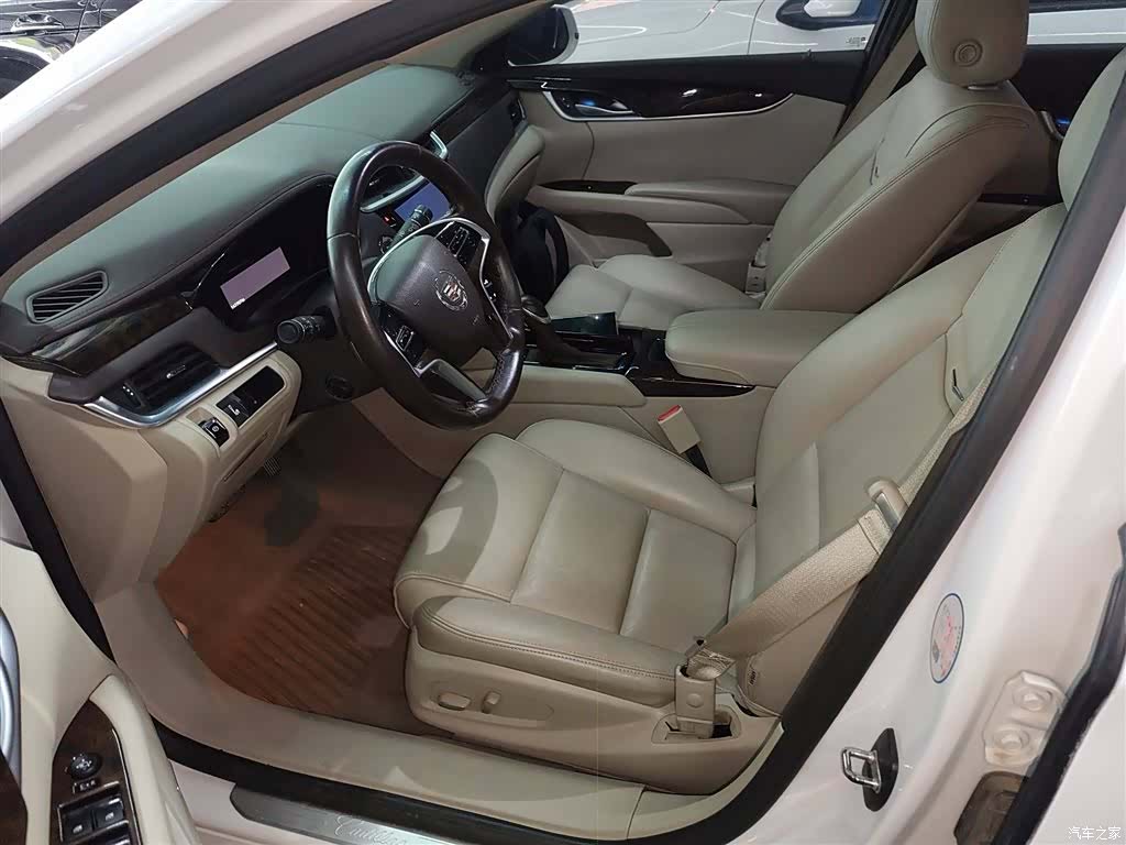 Cadillac XTS, 2015 8
