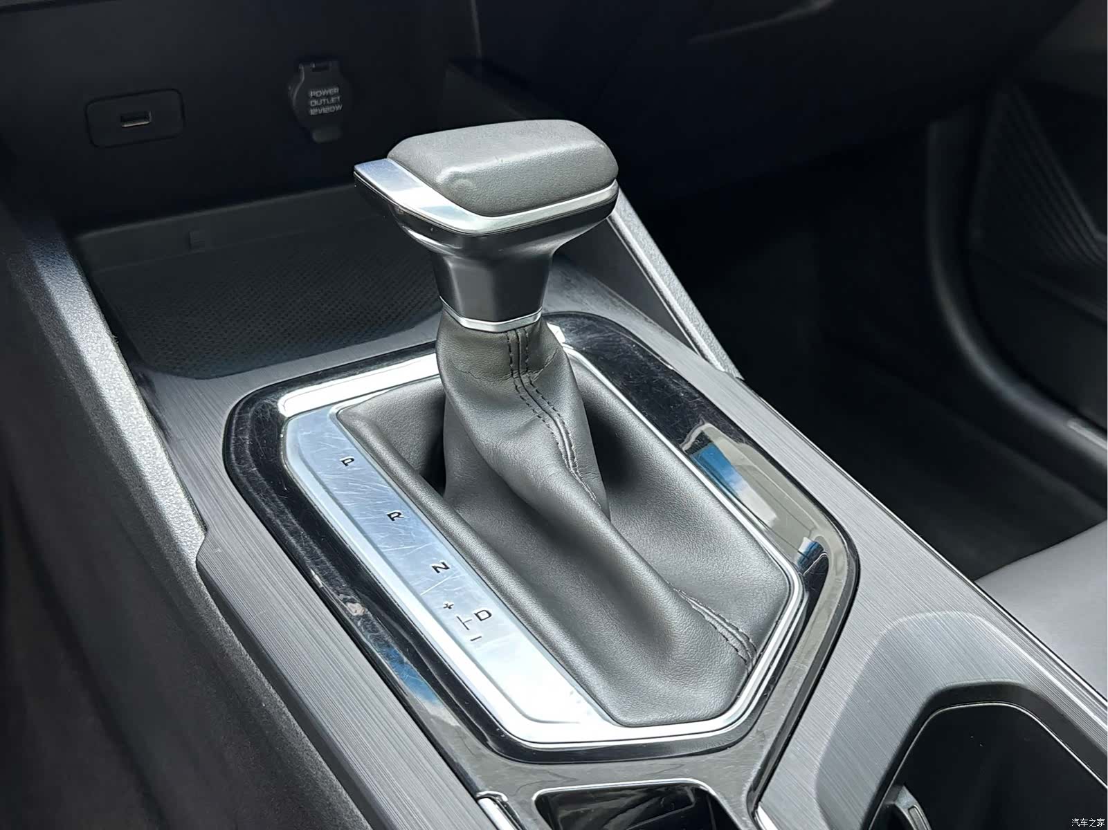 Geely Emgrand, 2022 8