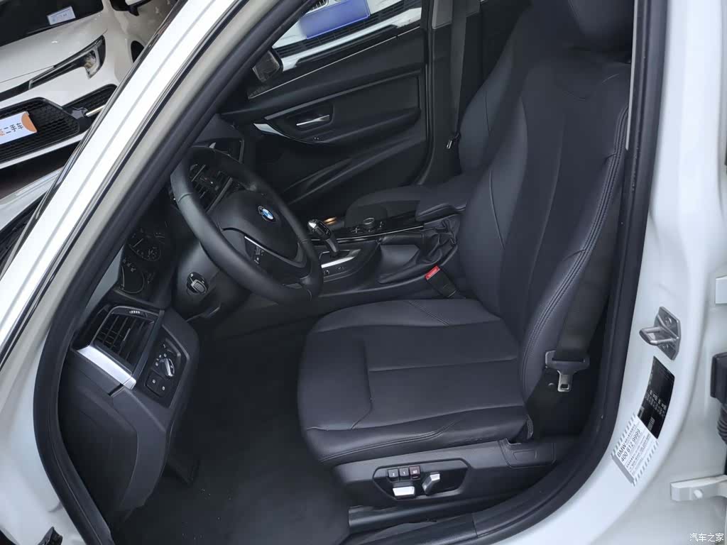 BMW 3 Series, 2017 11