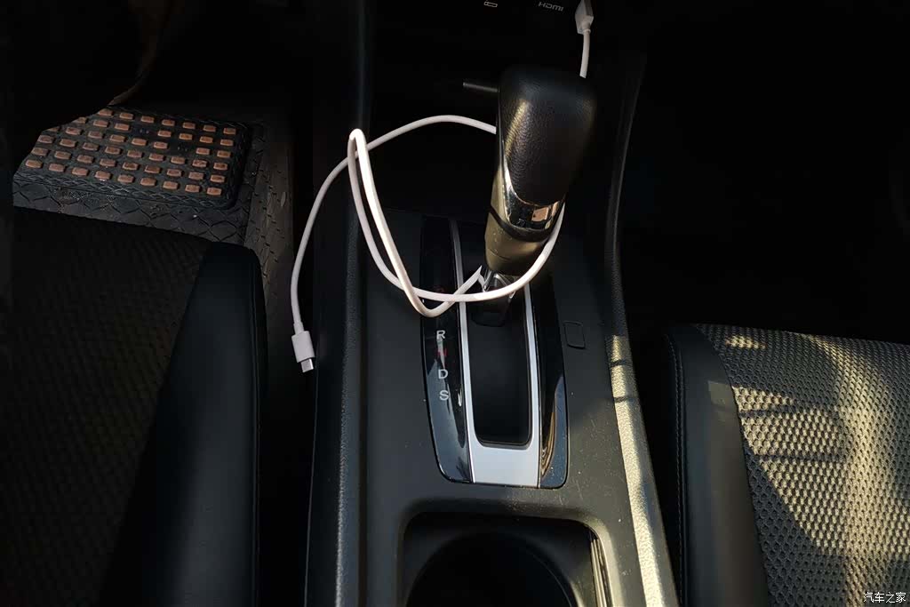 Honda Jade, 2014 16