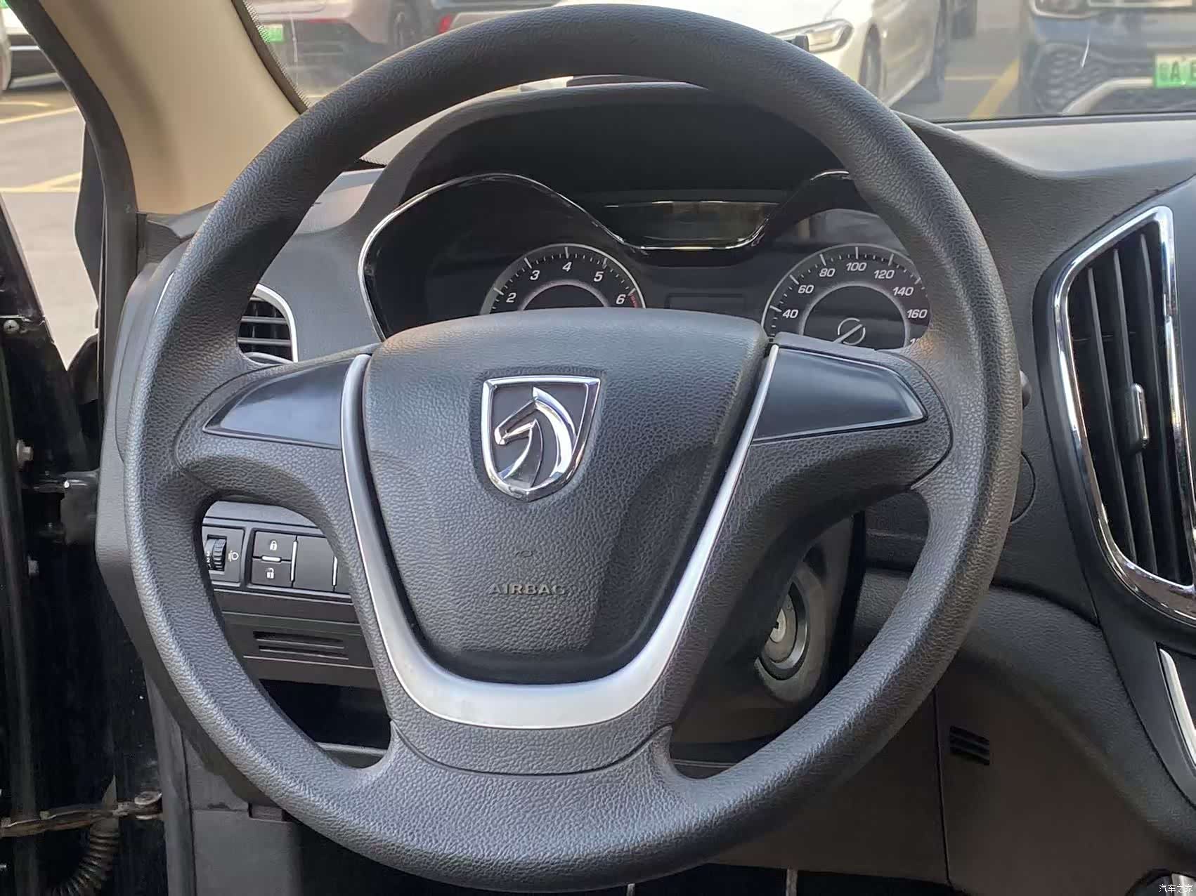 Wuling 560, 2016 23