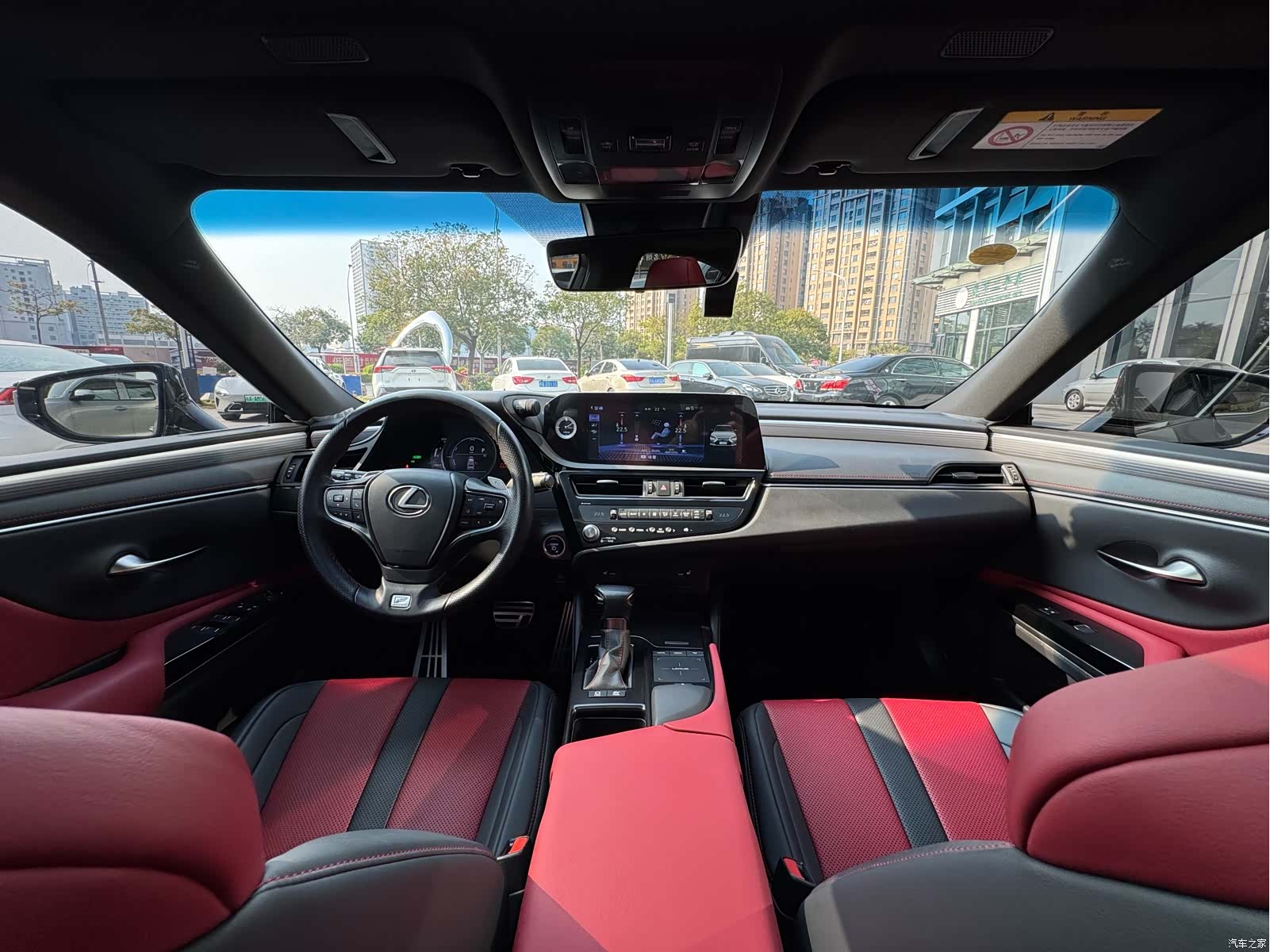 Lexus ES, 2022 8