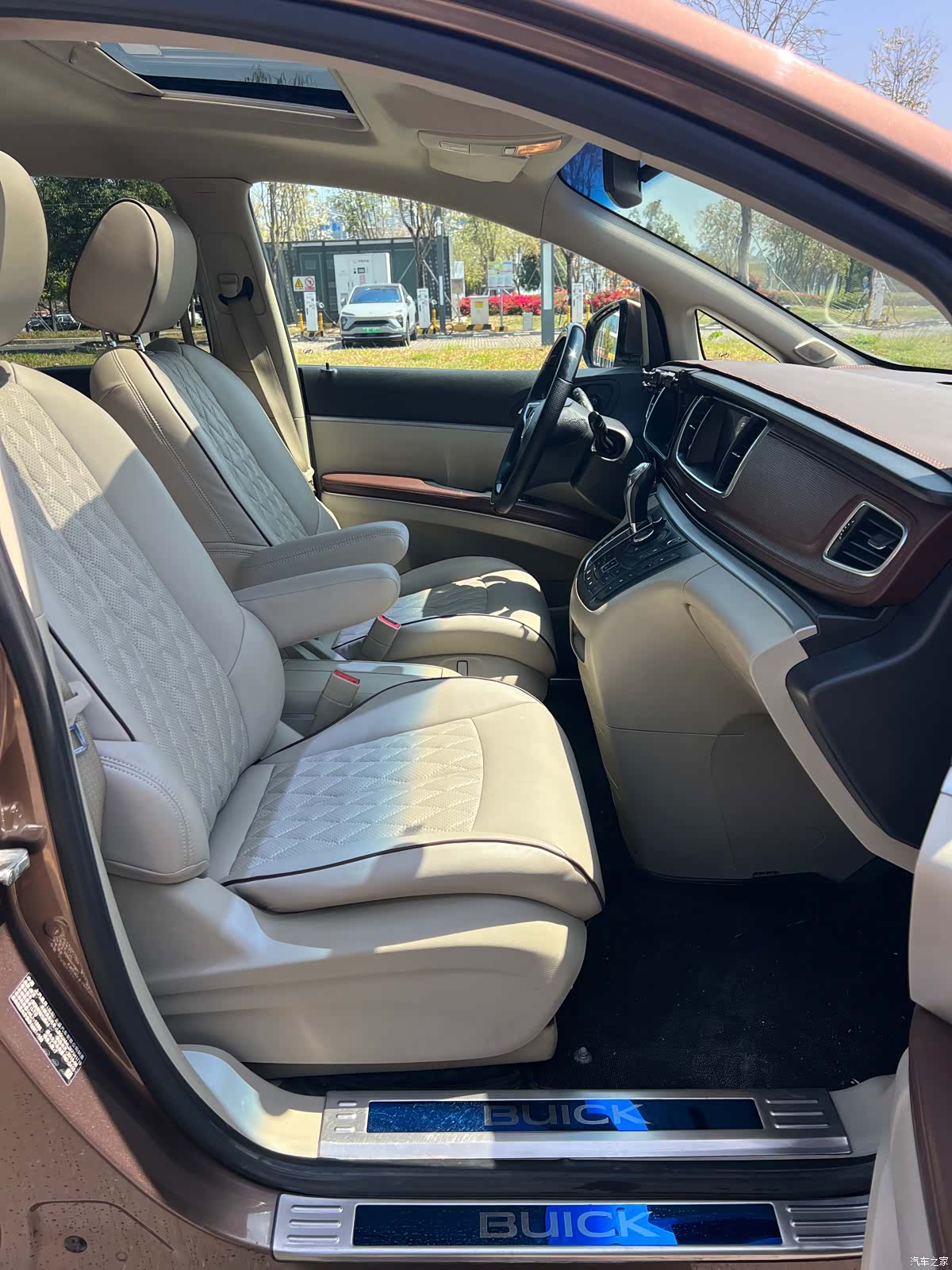 Buick GL8, 2019 9