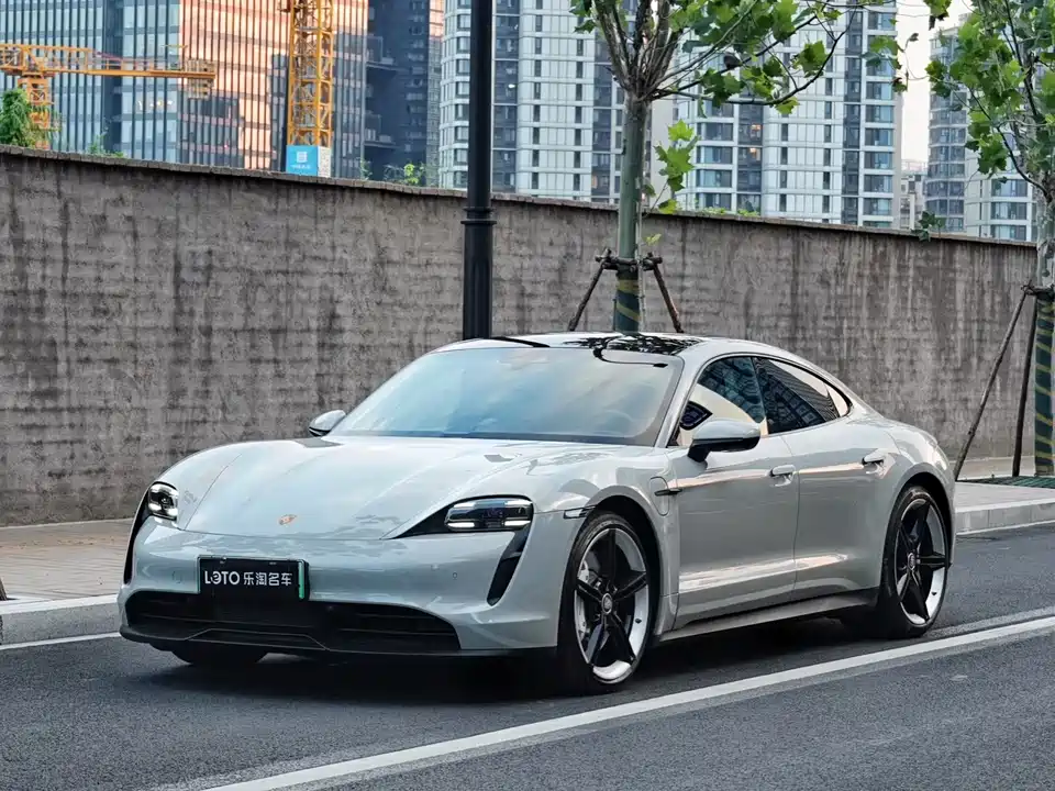 Porsche Taycan